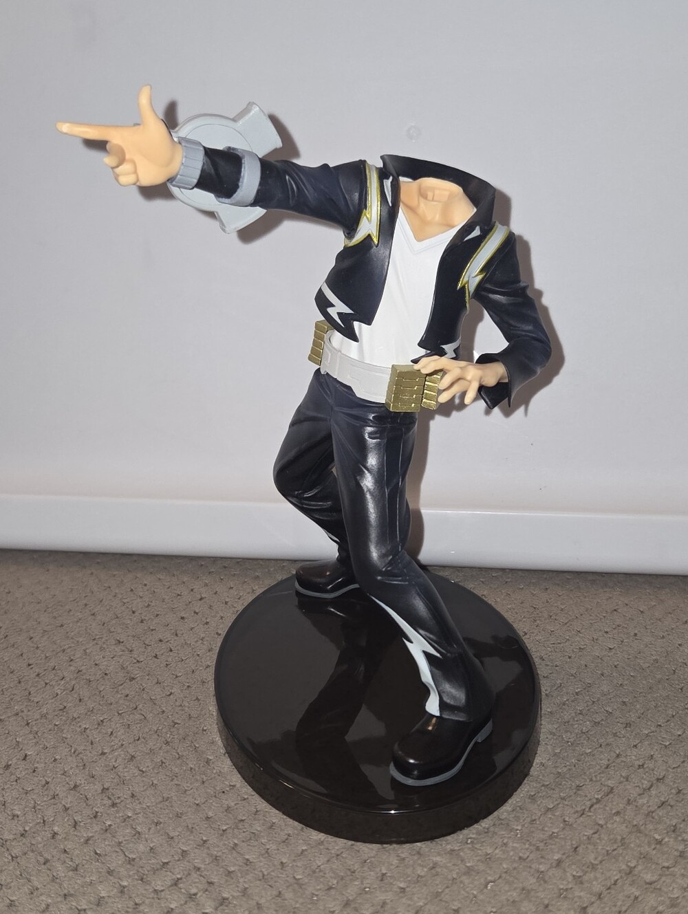 Banpresto My Hero Academia Denki Kaminari Figure Action Figure Black Outfit